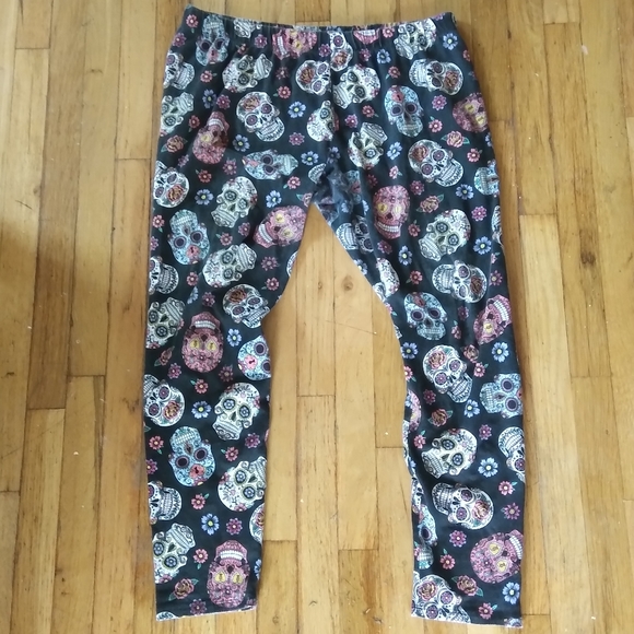 Pants - Picture 2 of 8